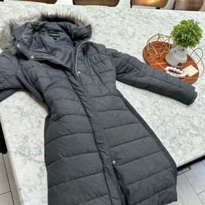 Express long winter women’s coach only wore for one season